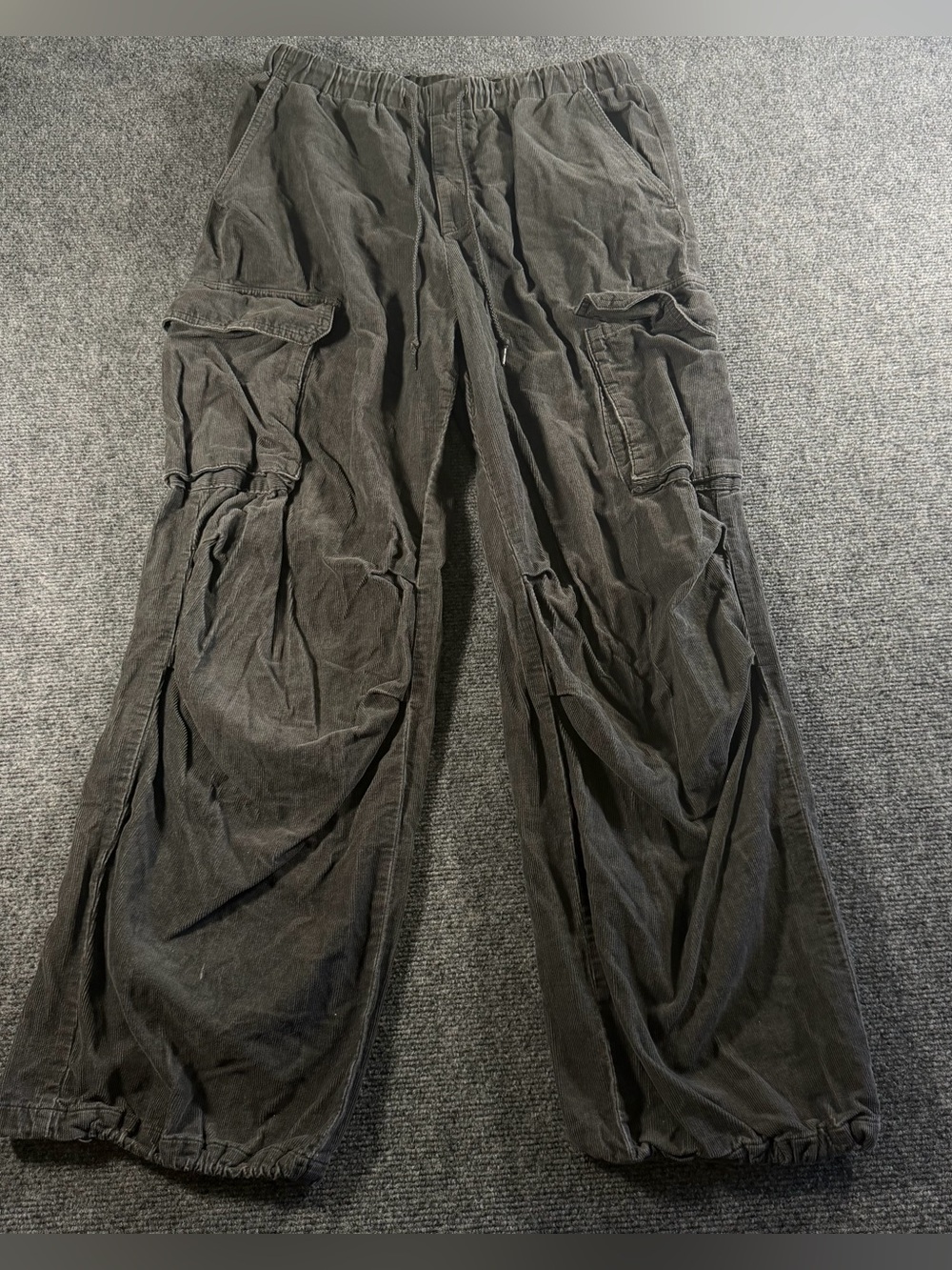 Japanese GU Uniqlo Corduroy Parachute Gray Cargo Pants Size L But Fits US Small